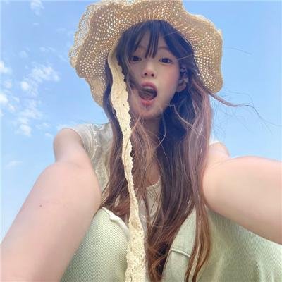 年轻女人