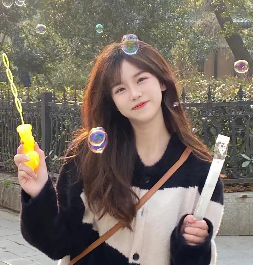 莫顿船长与蜘蛛女王